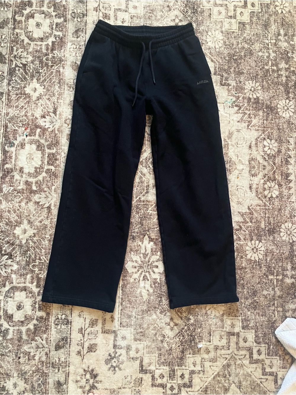 Aritzia Black Men’s Jogger Sweatpants with Drawstring